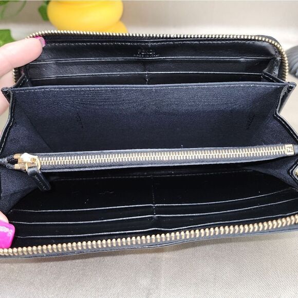 Authentic Fendi Vitello Liberty Century Lucido By The Way Zip Around Wallet - Picture 8 of 17